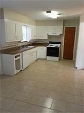 4th image of 5604 Waltham Ave