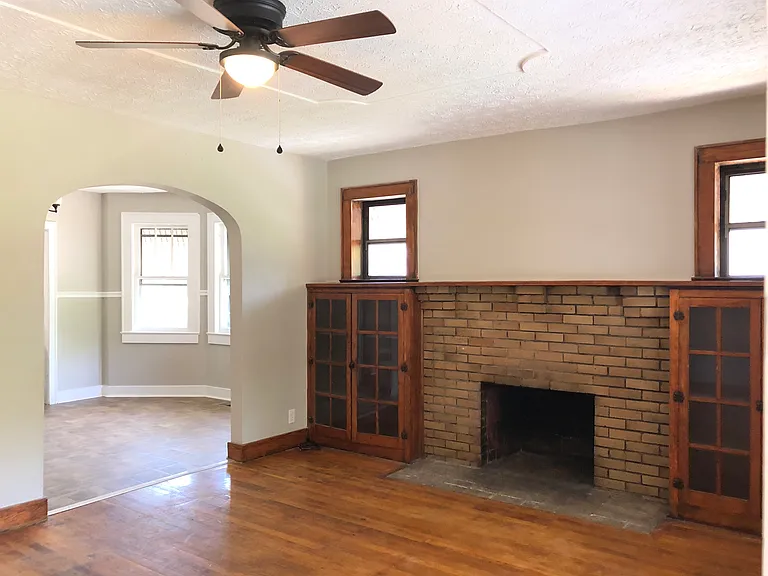 207 Fern St — Photo 2