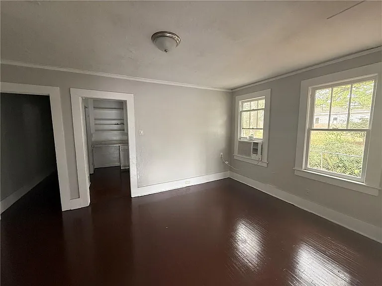 1321 Springhill Trce #B — Photo 3