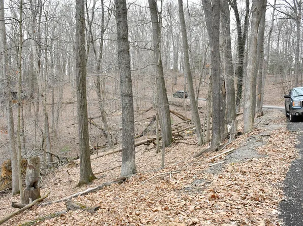 599-600 Navajo Ln, Sugar Grove, OH 43155