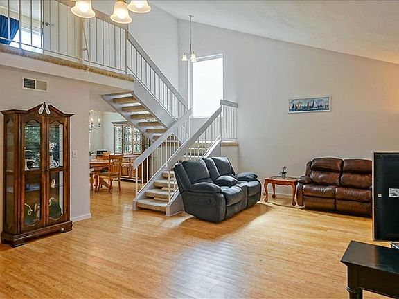 4th image of 23147 Frisca Dr