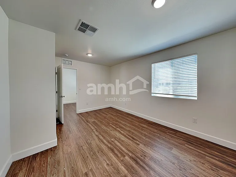6035 Schmidt St — Photo 14