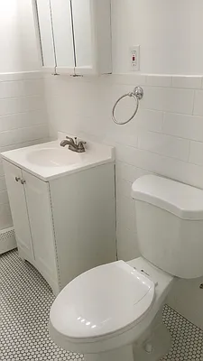 Rented by High Line NYC Realty Group | media 20