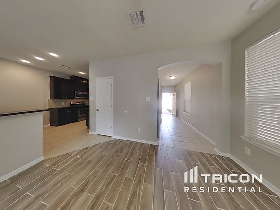 4th image of 13406 Holly Vista Dr