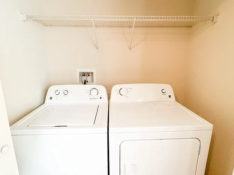 1213 Ash Ridge Dr #D — Photo 6