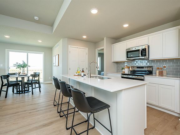 3rd image of 3501 SE Bannister Dr