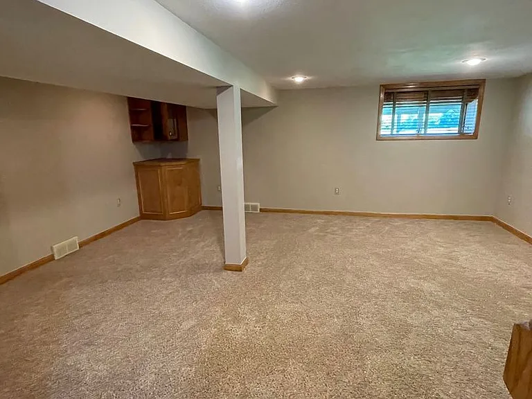 288 Summerhaven Dr S — Photo 21