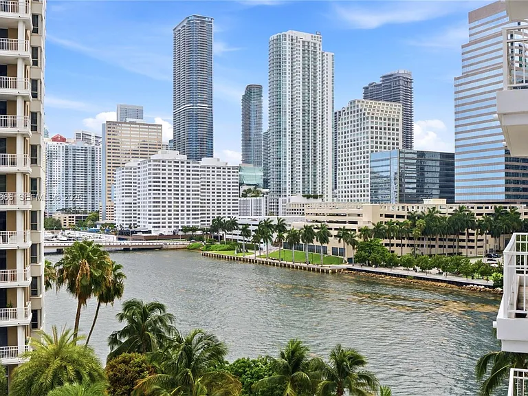 801 Brickell Key Blvd #707 — Photo 4
