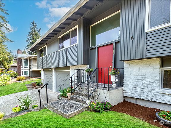 2nd image of 15627 SE 42nd Court