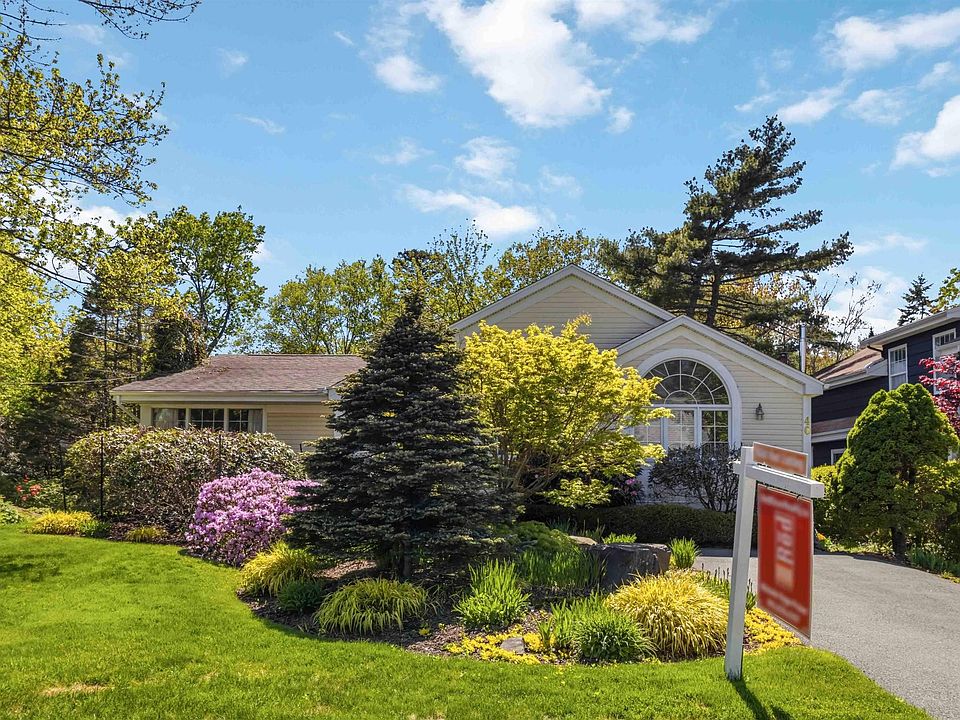 1st image of 40 Wedgewood Ave