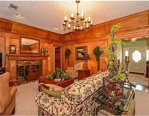 5th image of 4420 Parkridge Dr