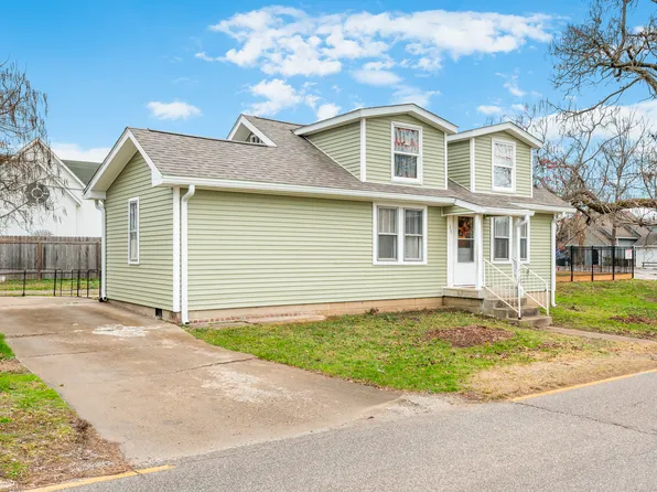 31 S Johnson St, Nashville, IN 47448