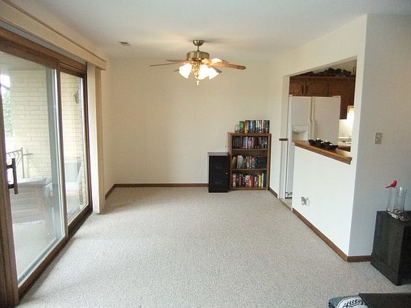 5th image of 7302 Evergreen Dr APT 3C