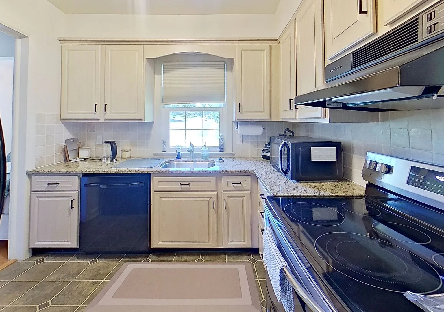 Updated Single Family Home — Photo 3