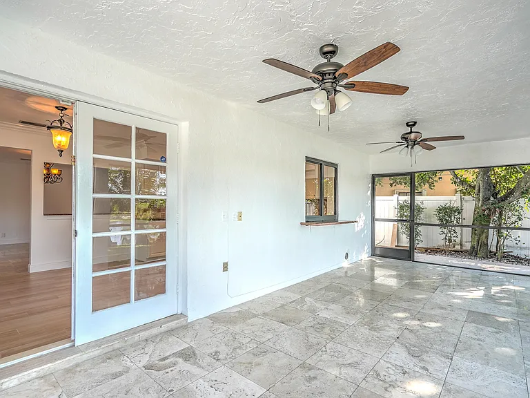 5730 Vista Linda Ln — Photo 9