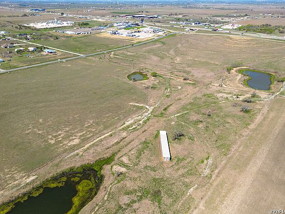 4th image of TBD Fm 775 LOT 8.252