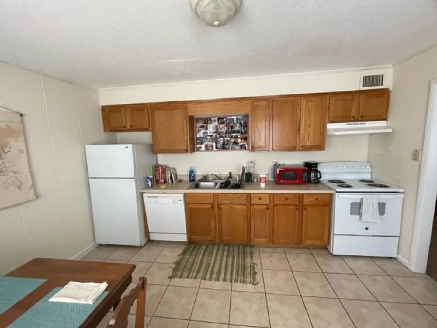 Camellia St Apartments — Photo 4