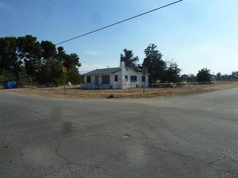 2nd image of 40959 15th St W