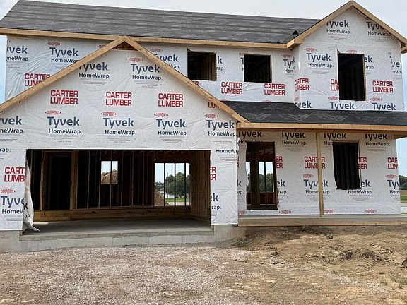 2nd image of 111 Harvest Dr