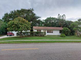 300 Hugh St, Jupiter, FL 33458