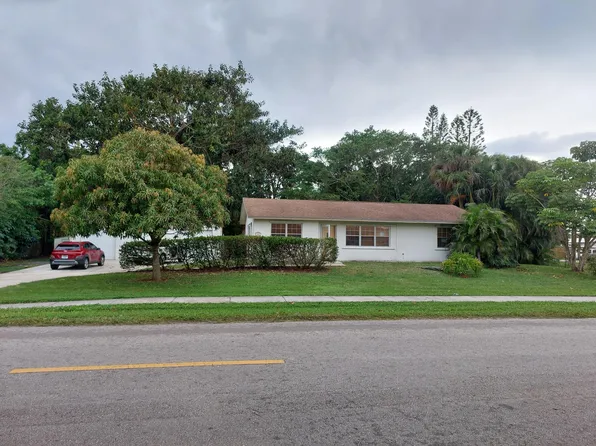 300 Hugh Street, Jupiter, FL 33458