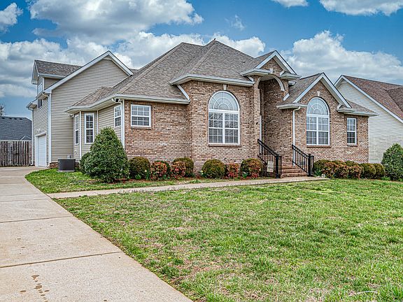 3rd image of 3912 Tyler Brown Dr