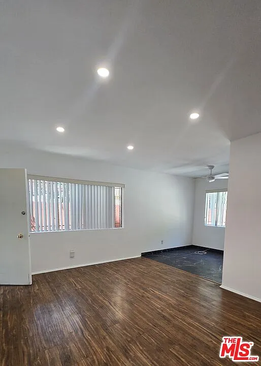 2 bed, 2.0 bath, 1100 sqft, $2,200 — Photo 4