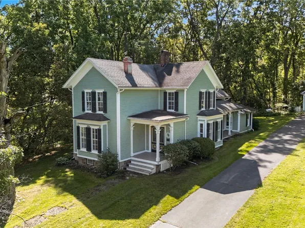 39 State St, Bloomfield, NY 14469