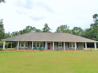 9761 Peck Rd, Lumberton, TX 77657