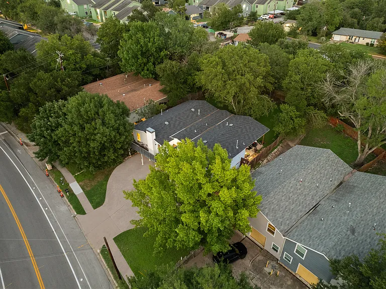 2503 Parker Ln #A — Photo 32