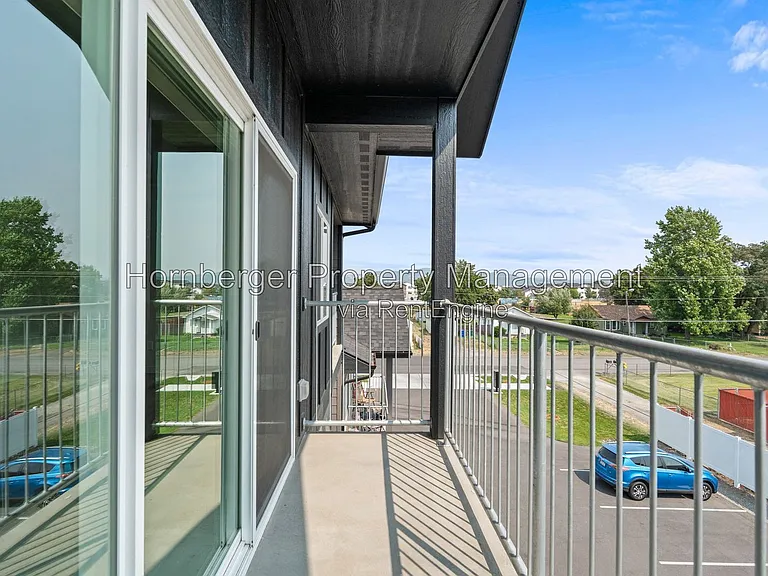 16104 E Valleyway — Photo 47