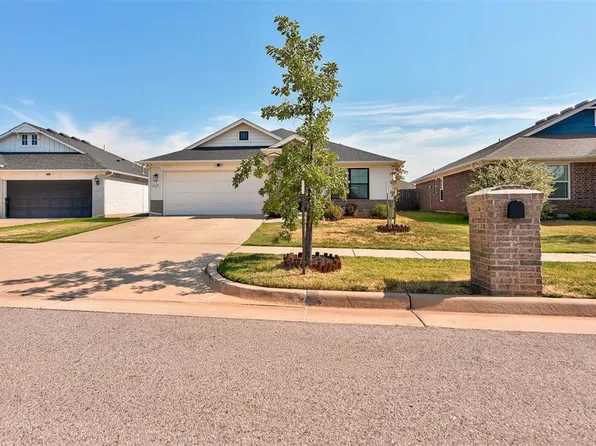 18640 Luna Dr, Edmond, OK 73012