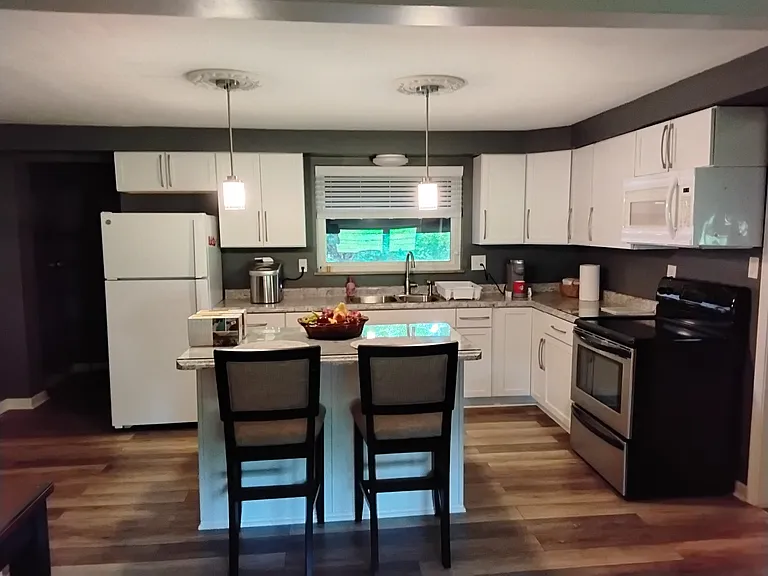 Kitchen seating