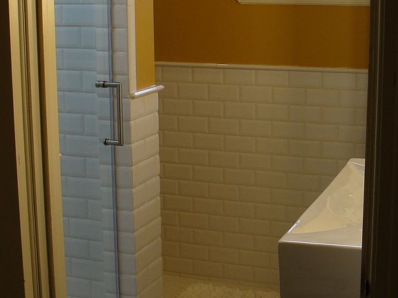 Upstairs bathroom #1