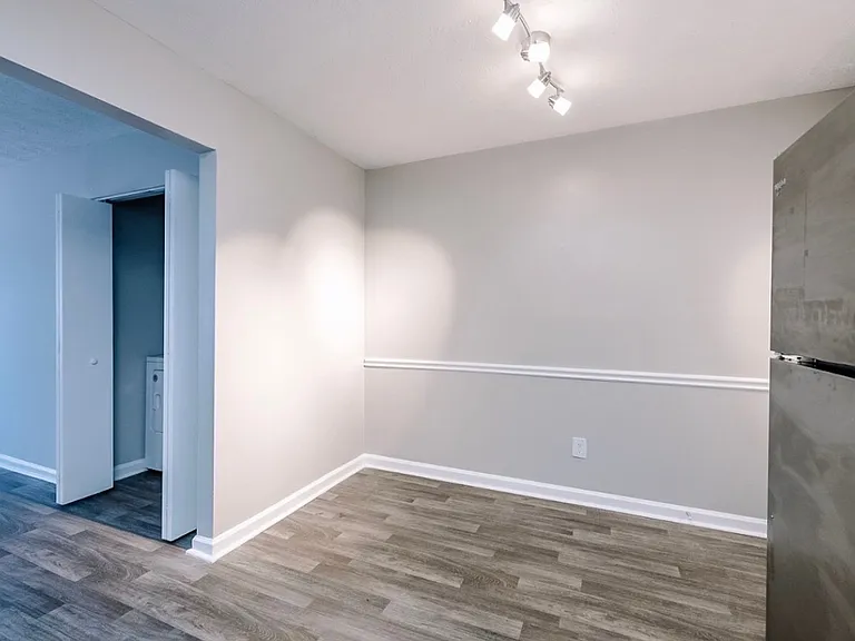 Westside Court | Modern Living in the Heart of Westside — Photo 46
