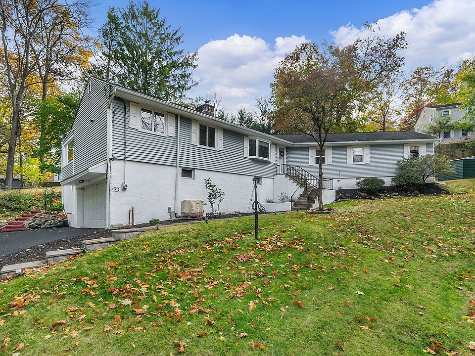 85 Grandview Dr Mount Kisco, NY (01 of 33).jpg