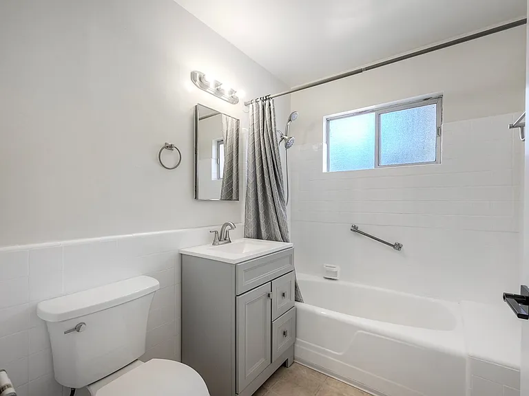 3748 Manchester Ave — Photo 11