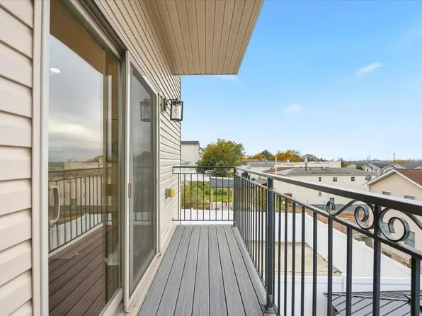 519 Liberty Avenue image 13 of 38