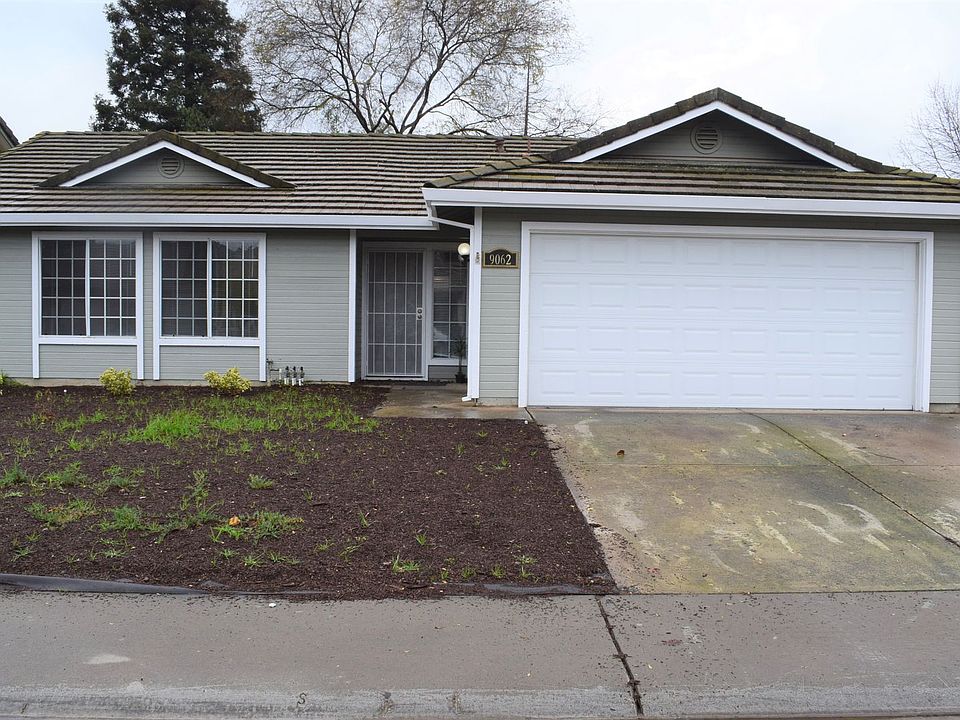 1st image of 9062 La Maison Cir