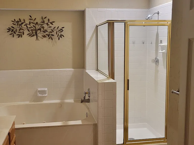 420 Kyle Dr — Photo 3