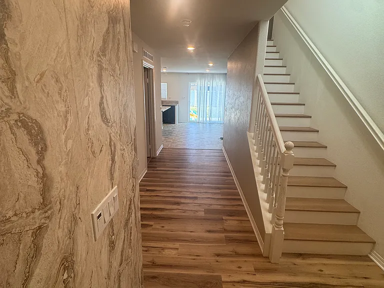 5161 Rowel St — Photo 4
