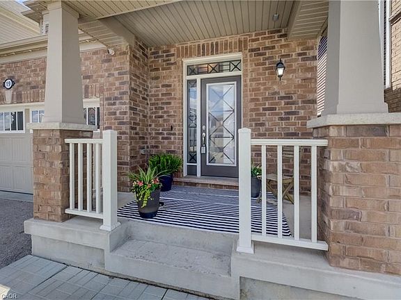 3rd image of 19 Shoreacres Dr