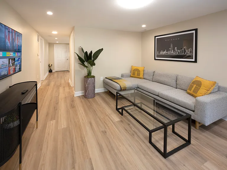 3261 N Central Park Ave #2 — Photo 9
