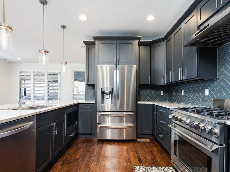 335 N Josephine St #A — Photo 12