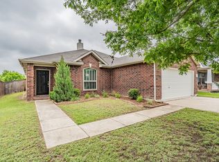 629 Chalk Knoll Rd, Fort Worth, TX 76108