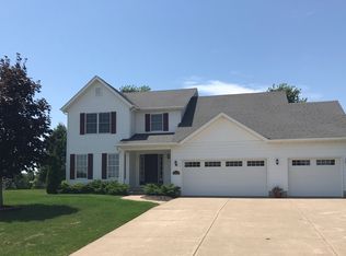 5310 White Post Ct, Bettendorf, IA 52722