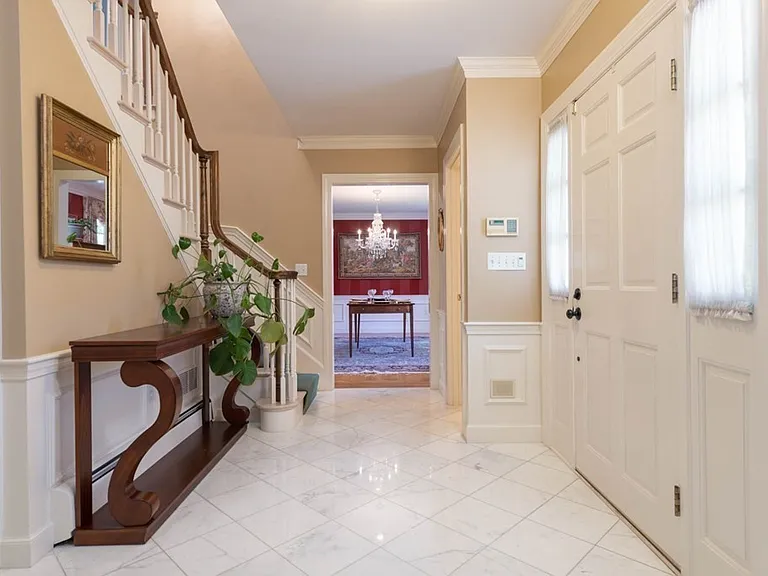 4 Elliston Rd — Photo 6