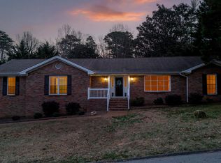 1219 King Arthur Rd, Chattanooga, TN 37421