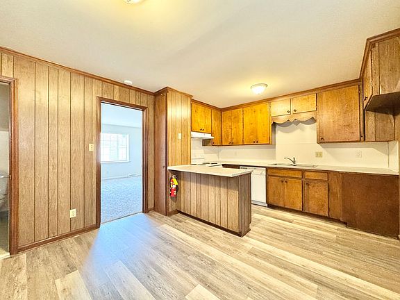 4th image of 1723 E Cone Blvd APT K