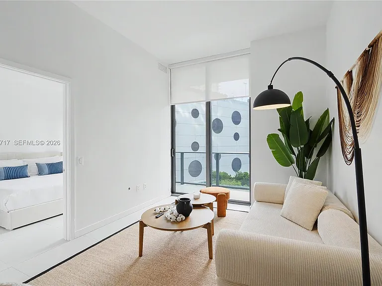 501 NE 31st St #302 — Photo 10